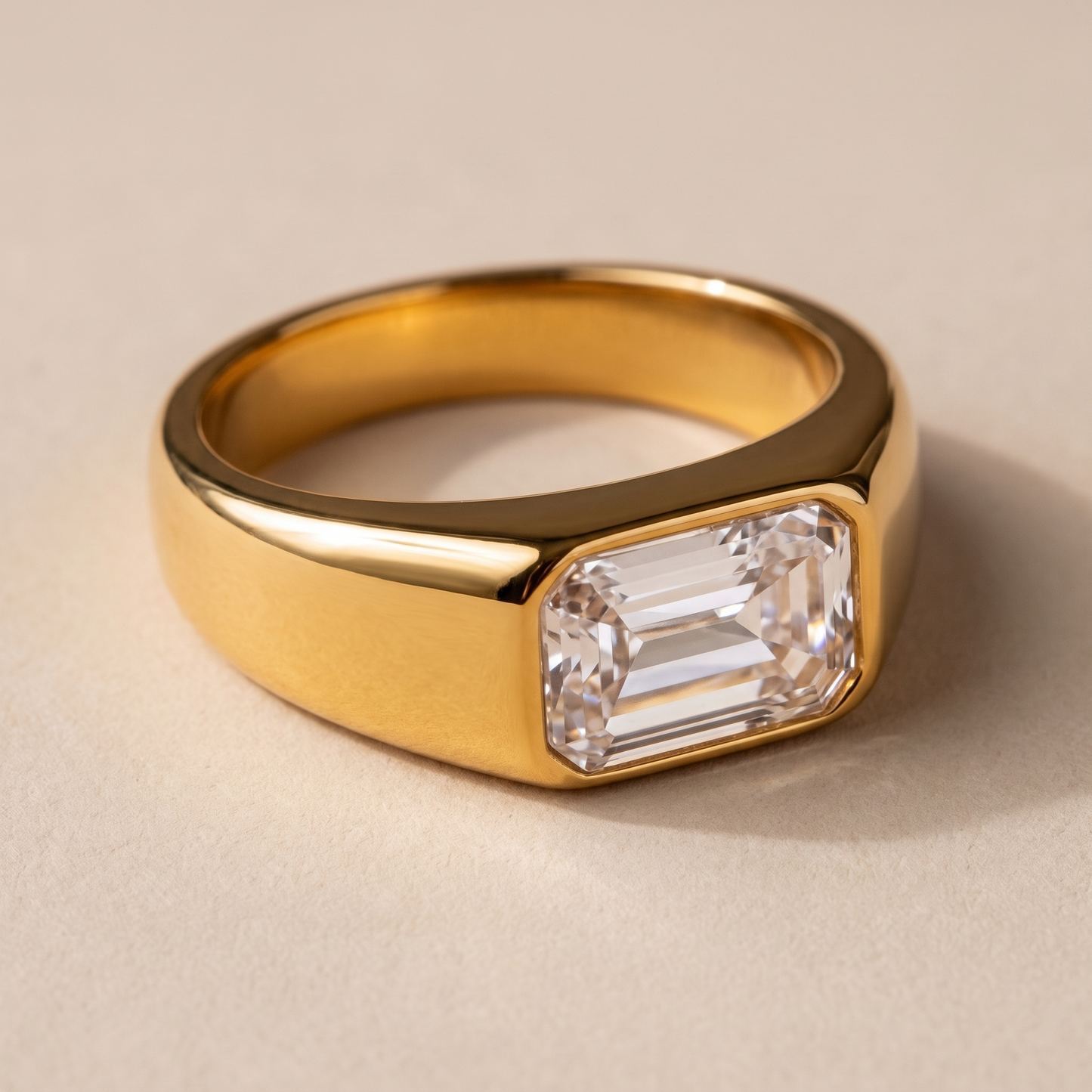 Asea Noa Emerald-Cut Ring — close-up detail