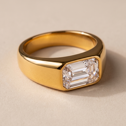 Asea Noa Emerald-Cut Ring — close-up detail