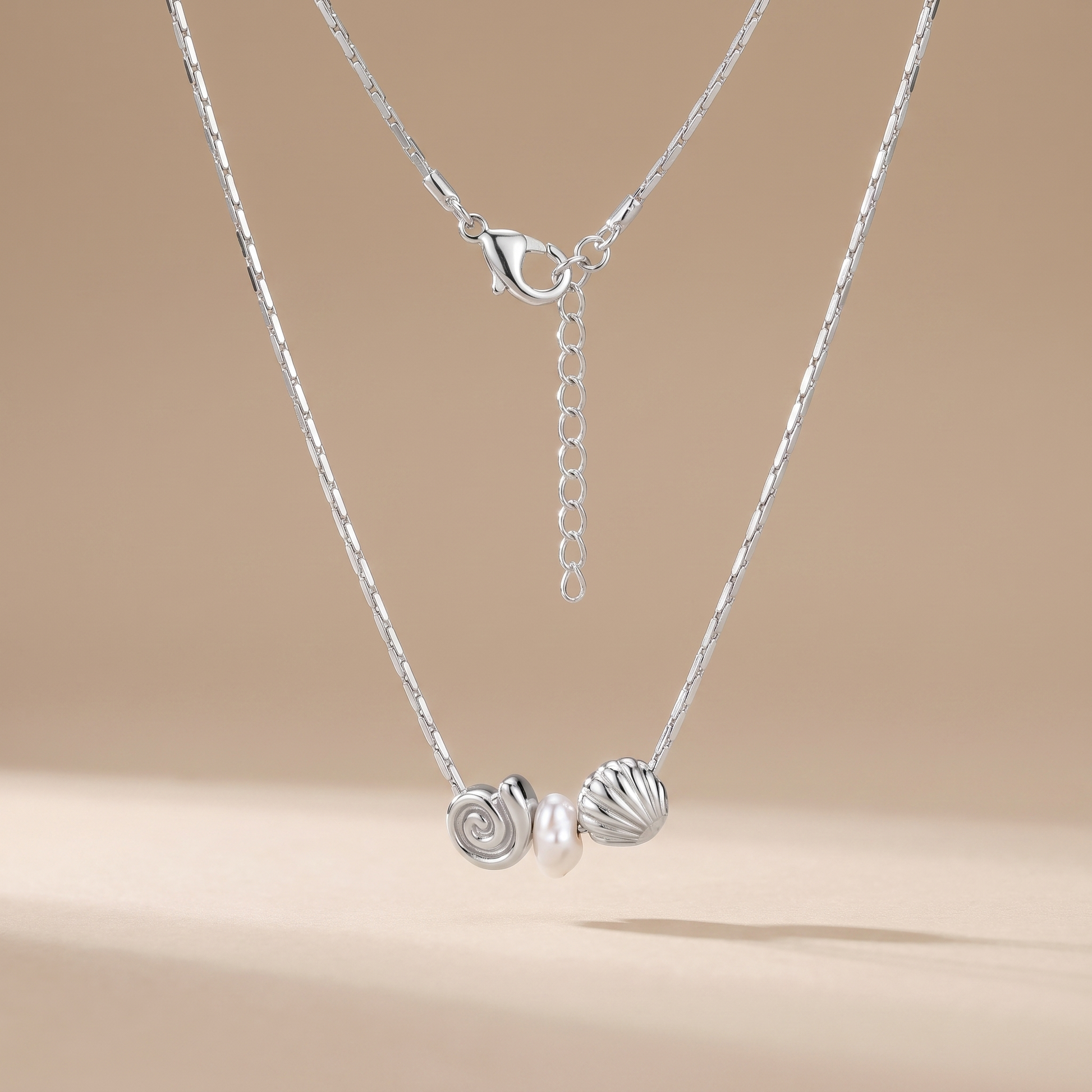 Asea Coastline Shell Choker — Silver Color