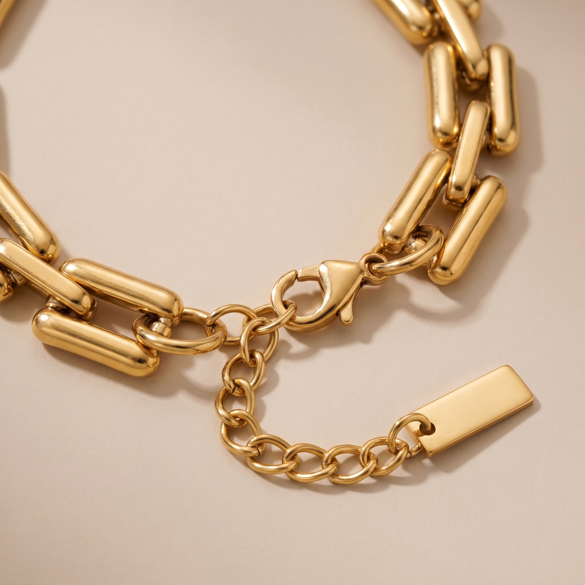 Asea Bold Link Chain Bracelet — close-up detail