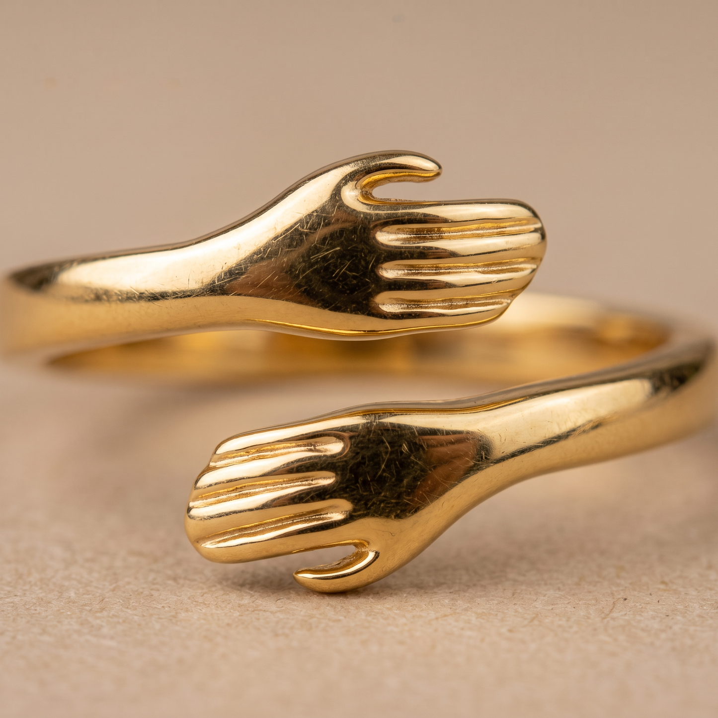 Asea Abrazo Wrap Ring — close-up detail