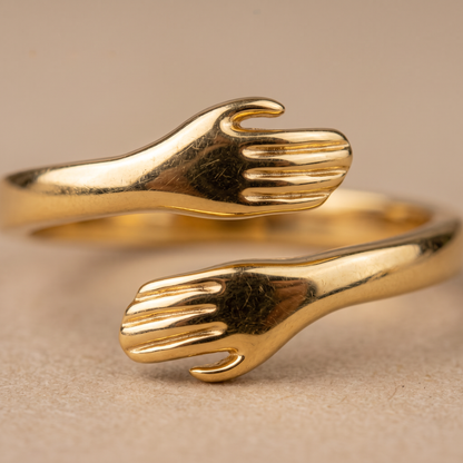 Asea Abrazo Wrap Ring — close-up detail