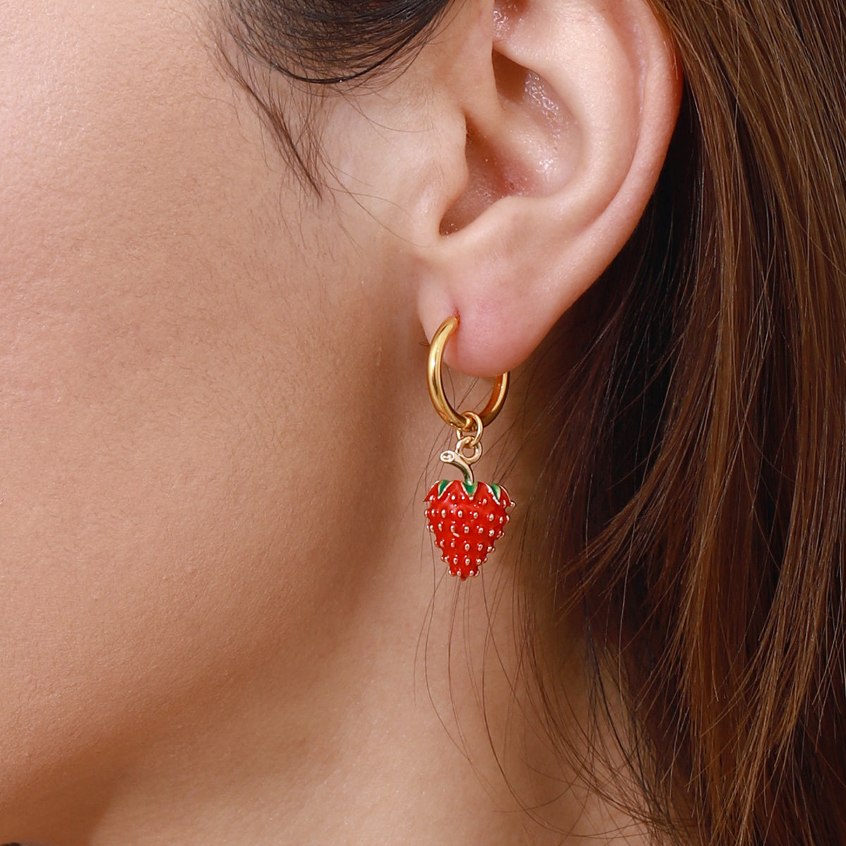 Solana Berry Huggie Hoop Earrings