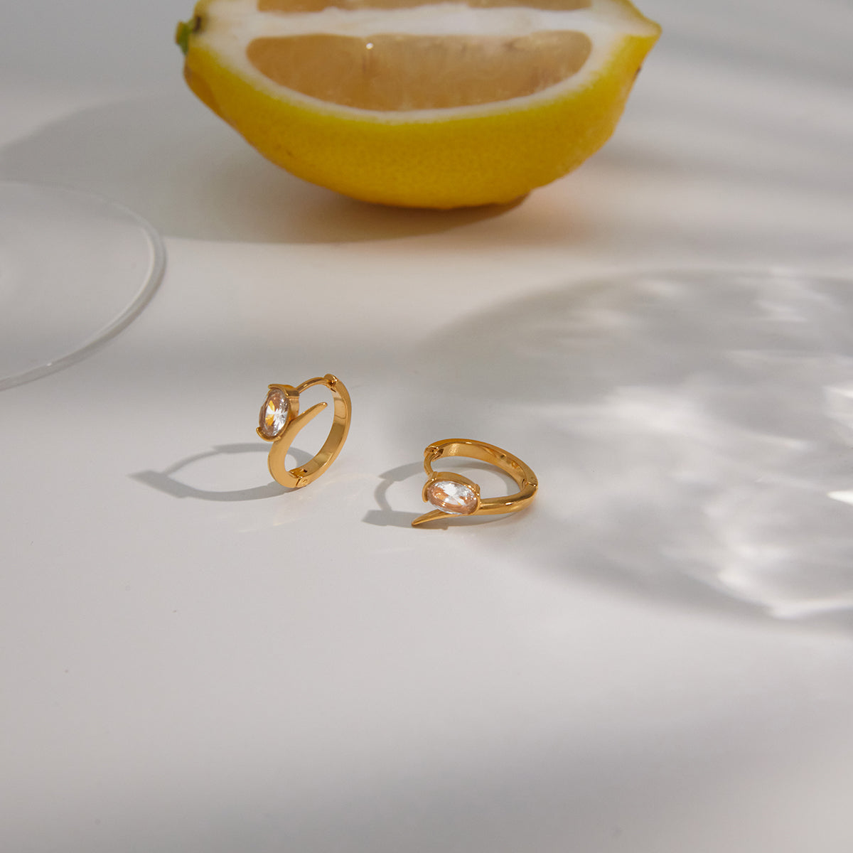 Calanque Overlapping Stone Hoop Earrings