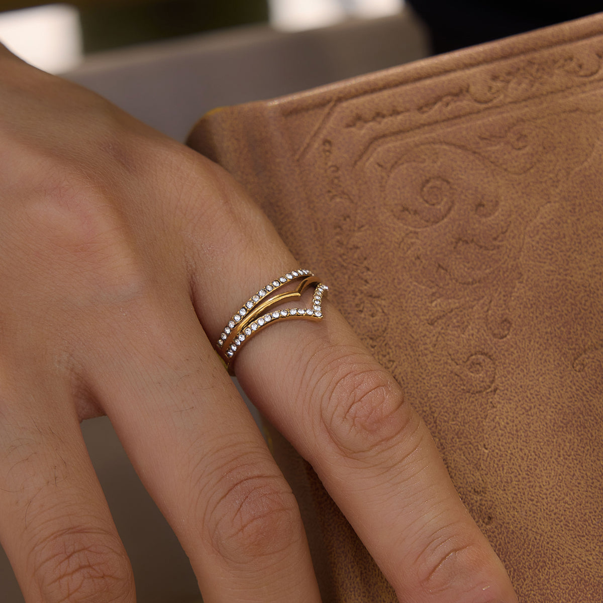 Calanque Twin Crest Crystal Ring