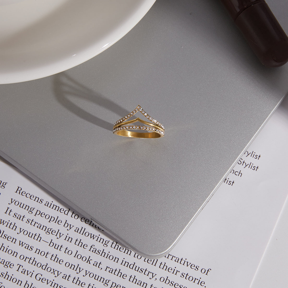 Calanque Twin Crest Crystal Ring