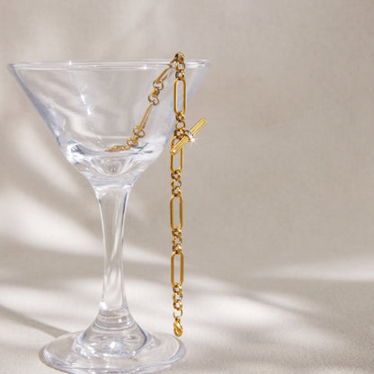 Calanque Elongated Link Toggle Bracelet
