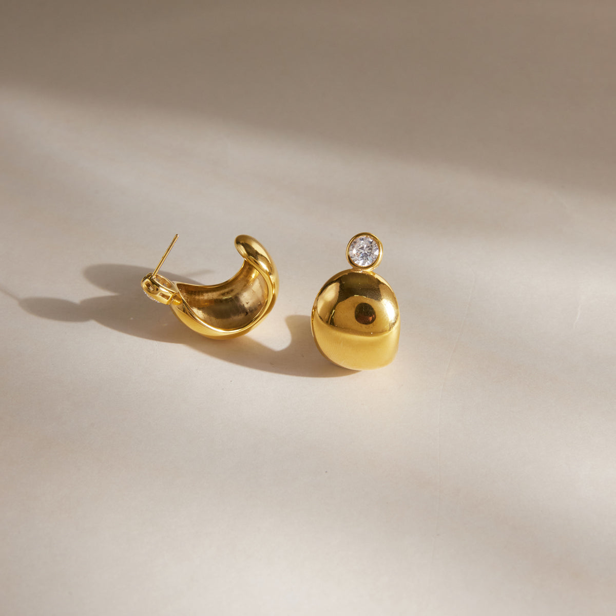 Marea Mirrored Sphere Stud Earrings
