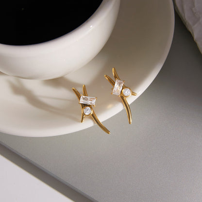 Marea Tapered Crossover Earrings
