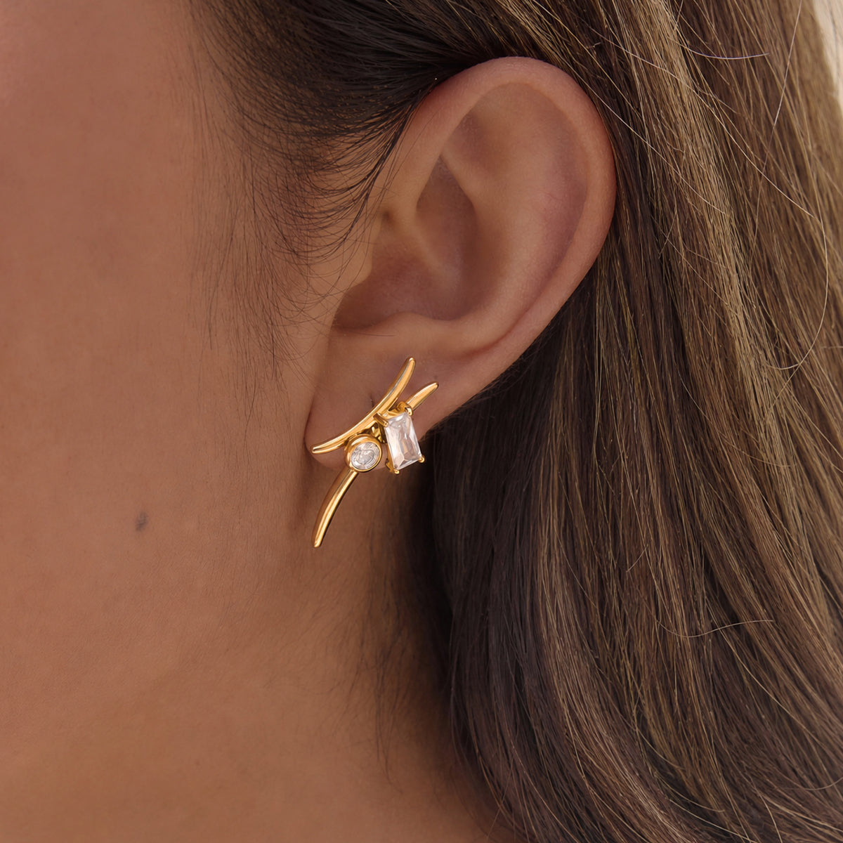 Marea Tapered Crossover Earrings