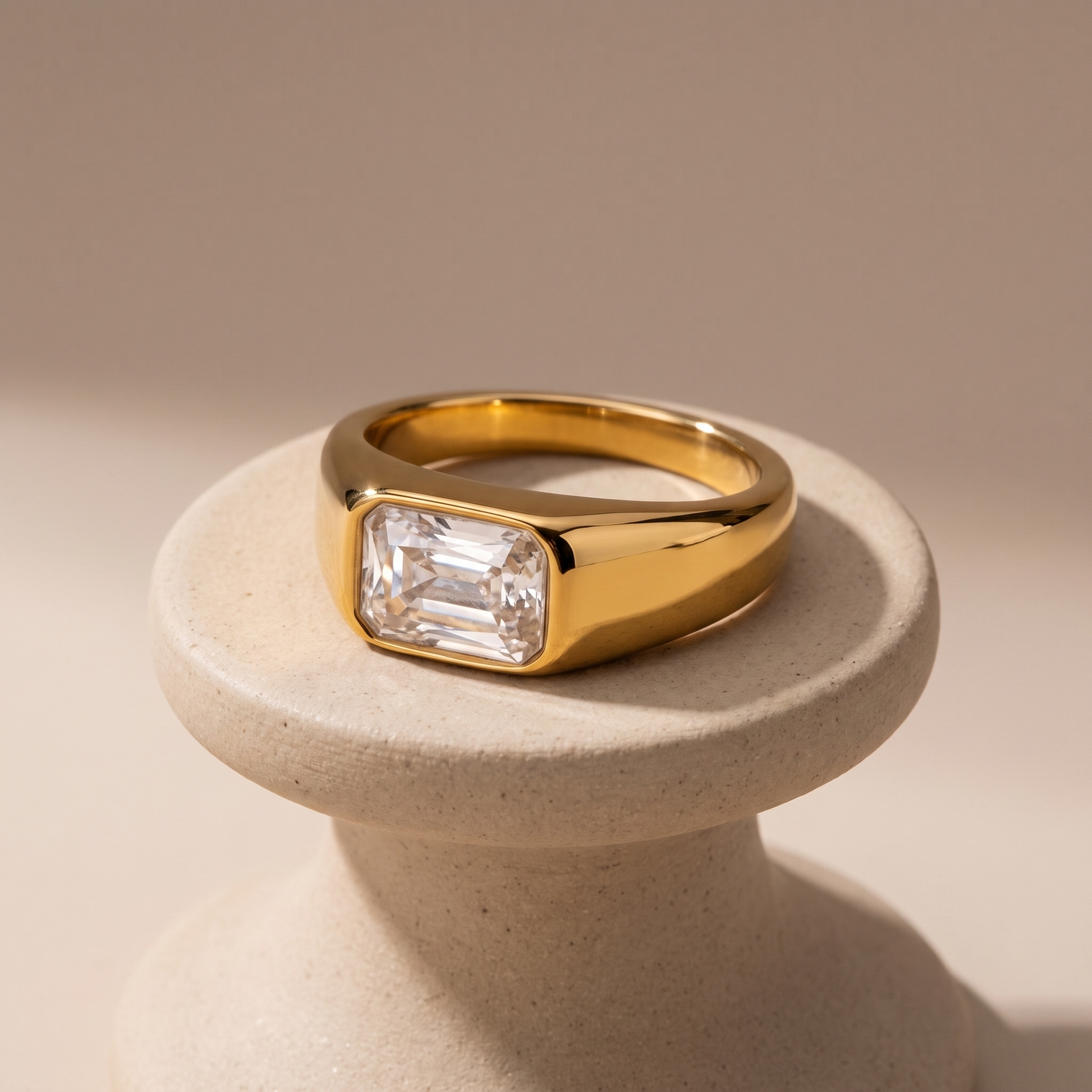 Asea Noa Emerald-Cut Ring — angle