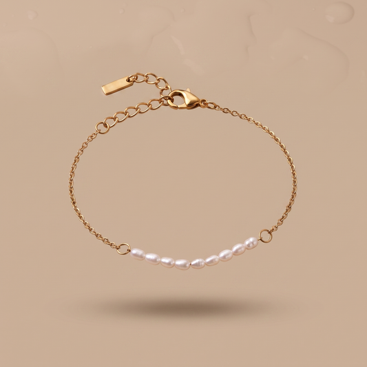 Asea Dainty Freshwater Pearl Bracelet — front view