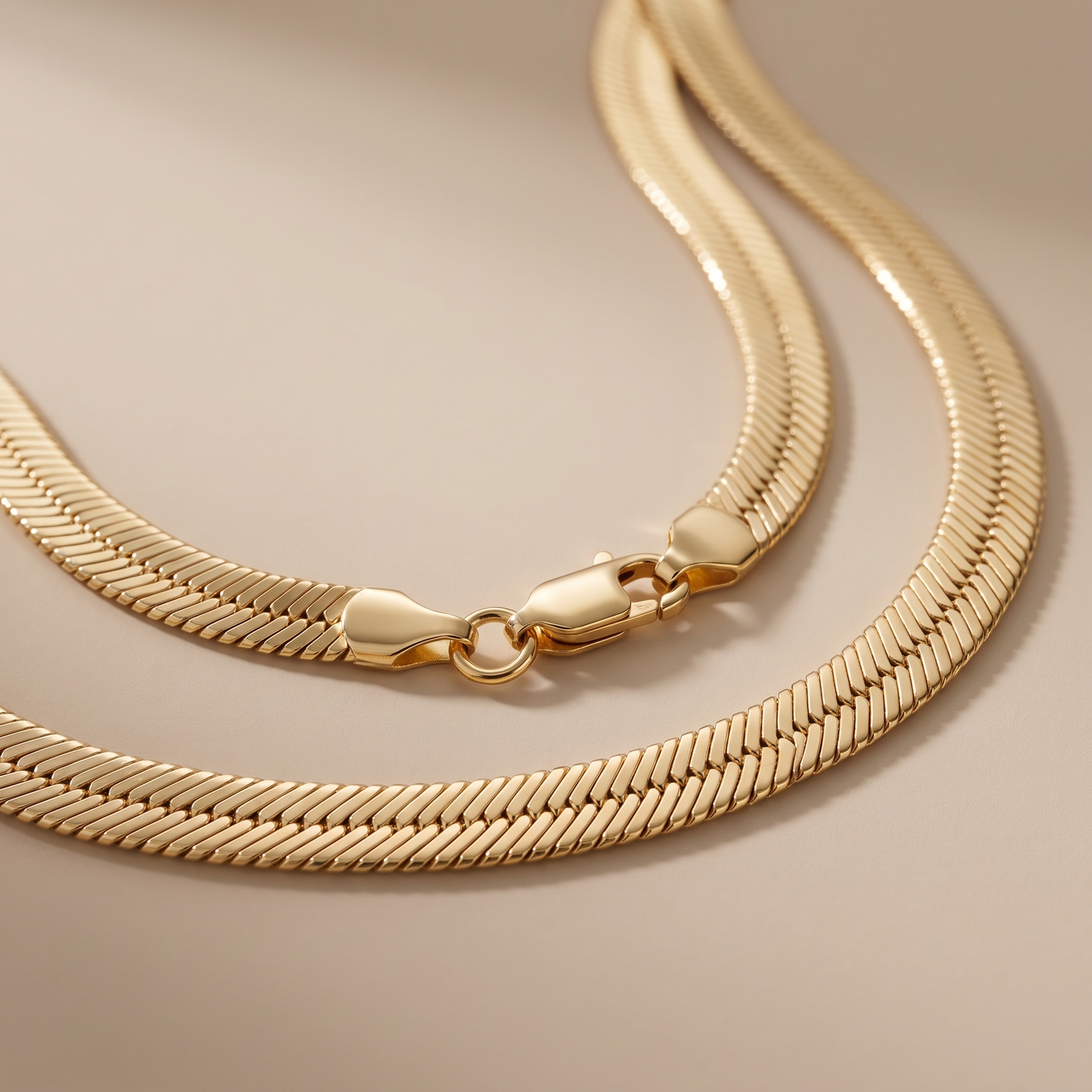Asea Tarifa Herringbone Chain Choker — close-up detail