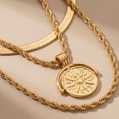 Asea Golden Glow Jewellery Set — close-up detail