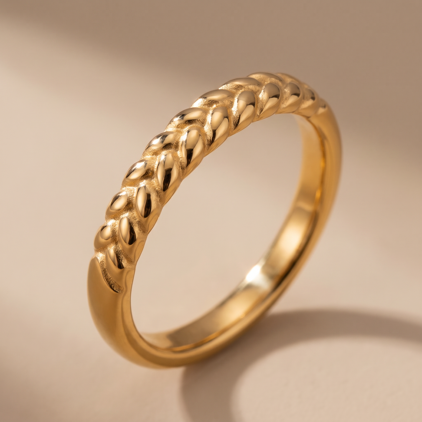 Asea Laurel Wreath Band Ring — close-up detail