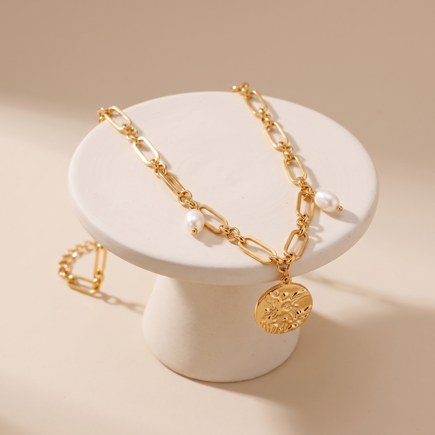 Asea Ondina Pendant Necklace — angle