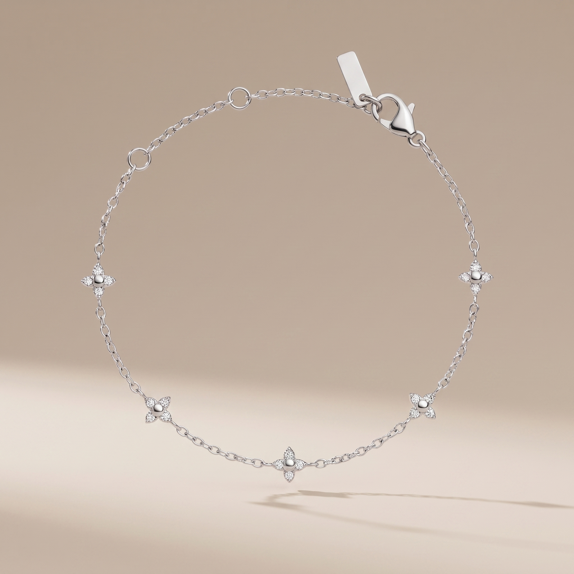 Asea Quatrefoil Charm Bracelet — Silver color