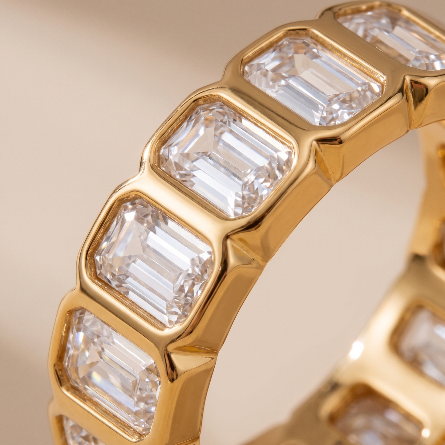 Asea Nazare Sparkle Ring — close-up detail