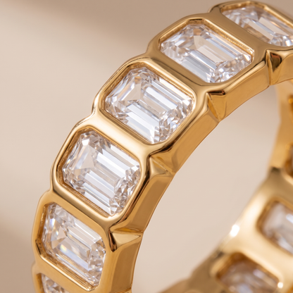 Asea Nazare Sparkle Ring — close-up detail