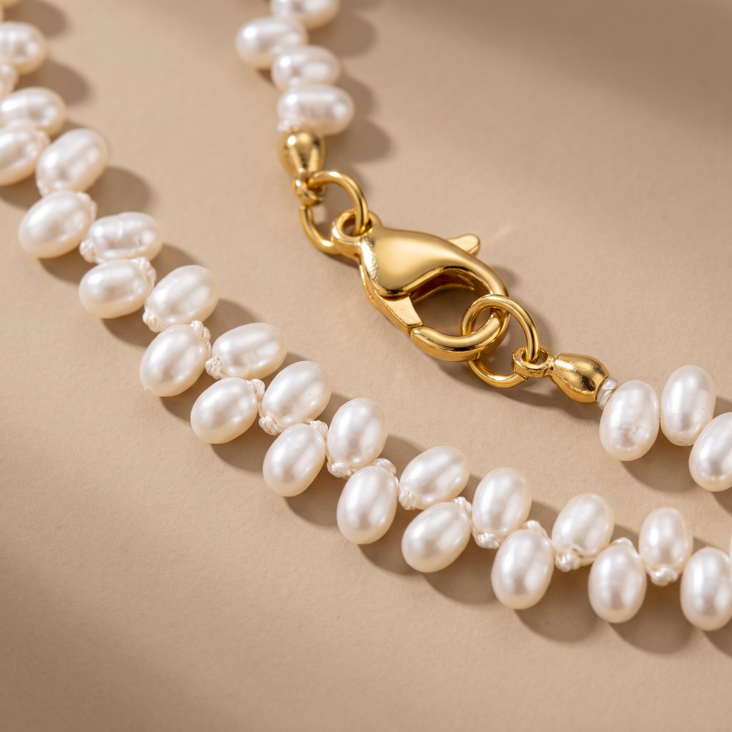 Asea Bella Pearl Choker — close-up detail