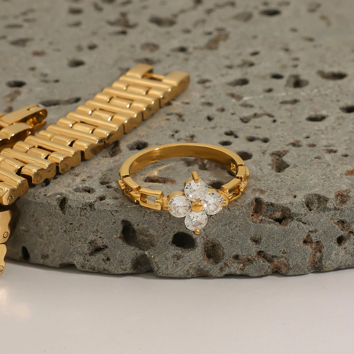 Cala Quatrefoil Link Ring