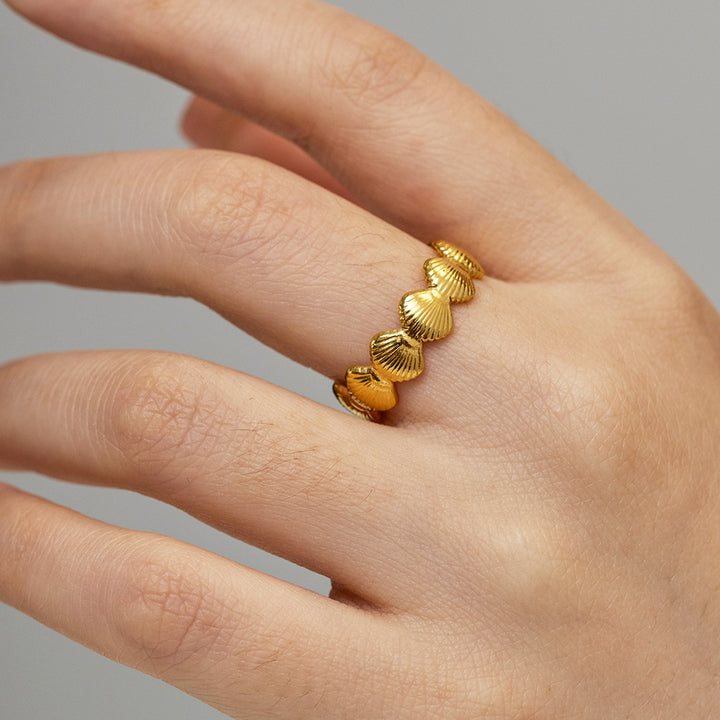 Marea Fluted Seashell Ring