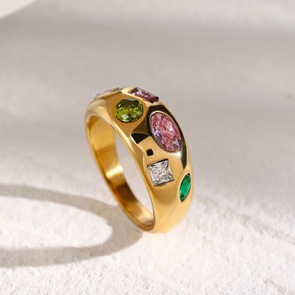 Calanque Prismatic Bezel Ring