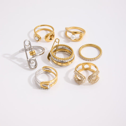 Solene Elongated Link Ring