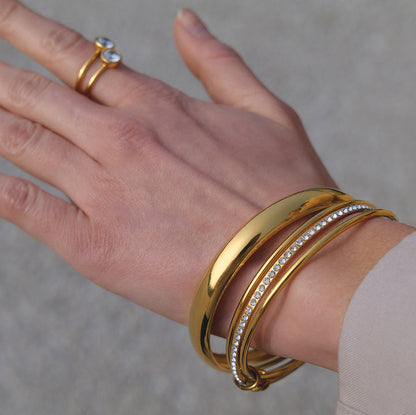 Marea Mirrored Curve Bangle Bracelet