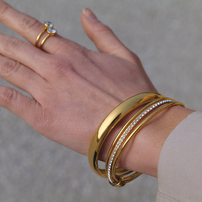 Marea Mirrored Curve Bangle Bracelet