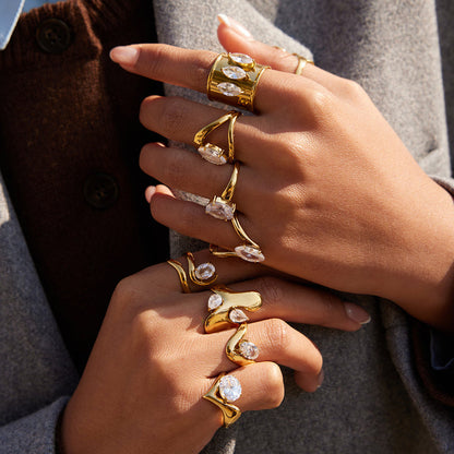 Calanque Ribbon Oval Ring