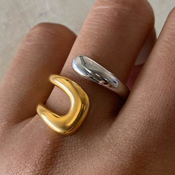 Caleta Mixed Metal Coil Ring