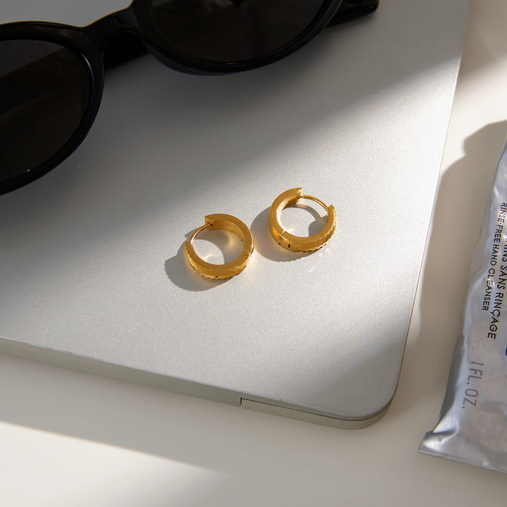 Calanque Woven Huggie Earrings