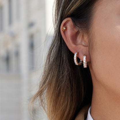 Seagrass Bezel-Set Huggie Earrings