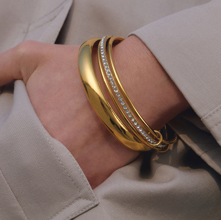 Marea Mirrored Curve Bangle Bracelet