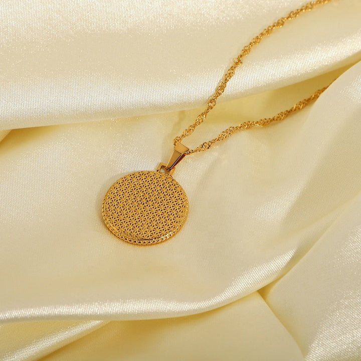 Marea Wayfinder Disc Necklace