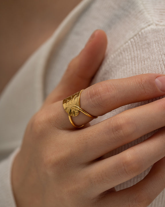 Salina Textured Loop Band Ring