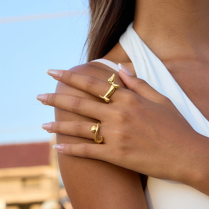 Duna Sculpted Dachshund Ring