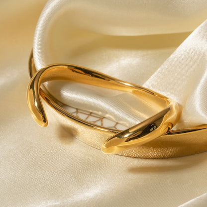 Marea Polished Crest Open Bracelet