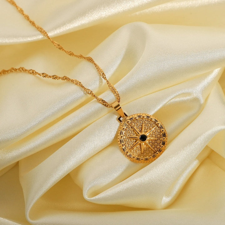 Marea Wayfinder Disc Necklace