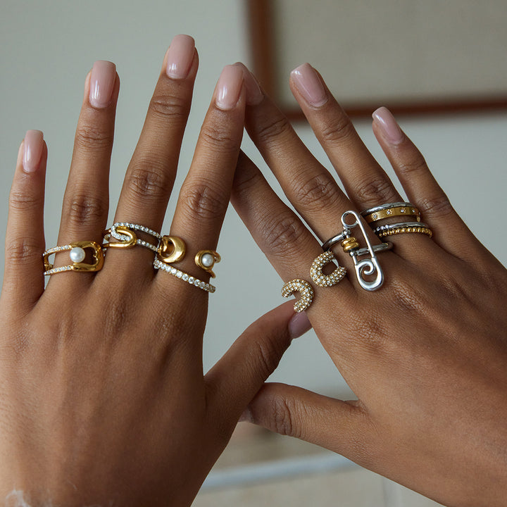 Solene Elongated Link Ring
