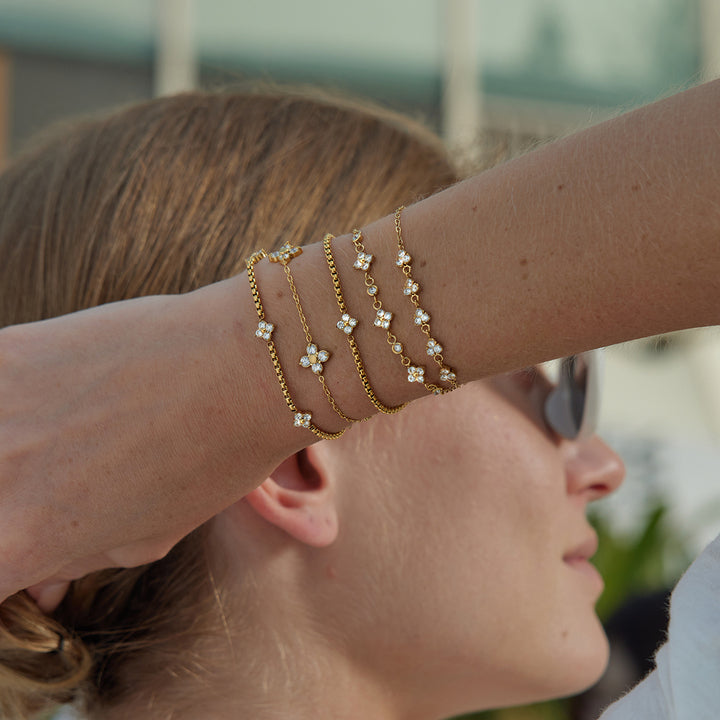 Samphire Petal Station Bracelet