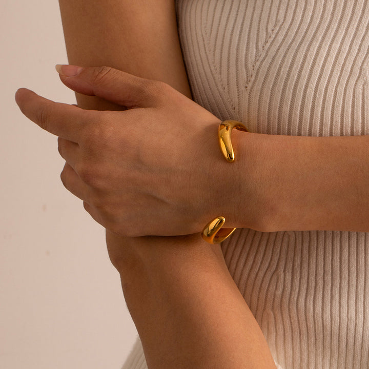 Marea Polished Crest Open Bracelet