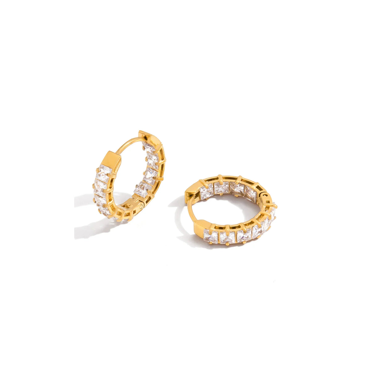 Seagrass Bezel-Set Huggie Earrings