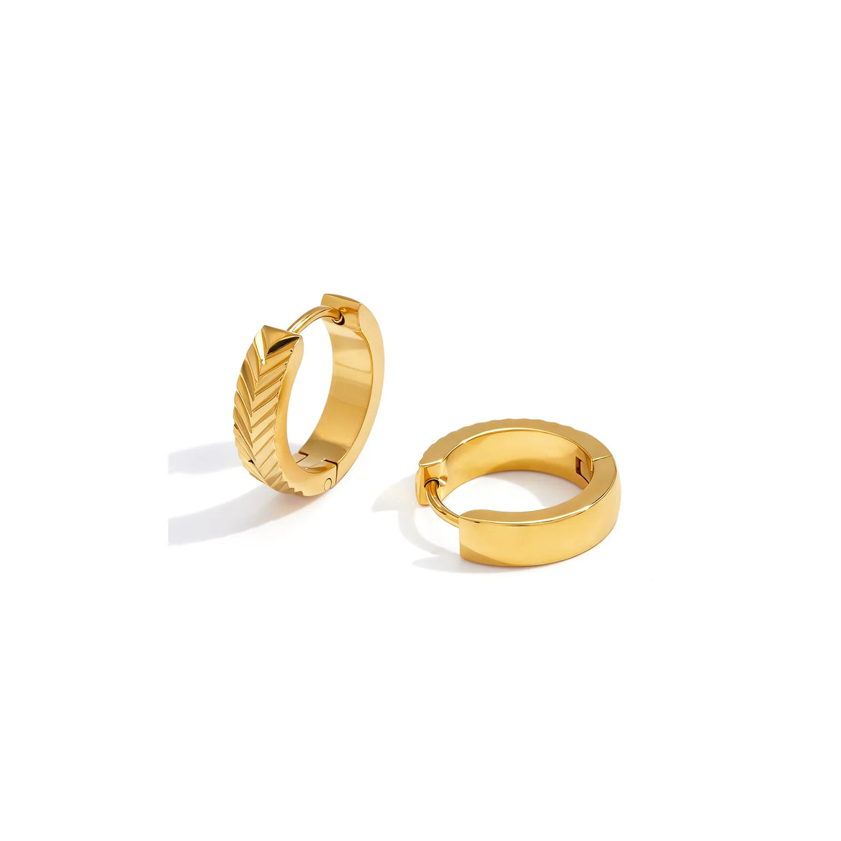 Calanque Woven Huggie Earrings