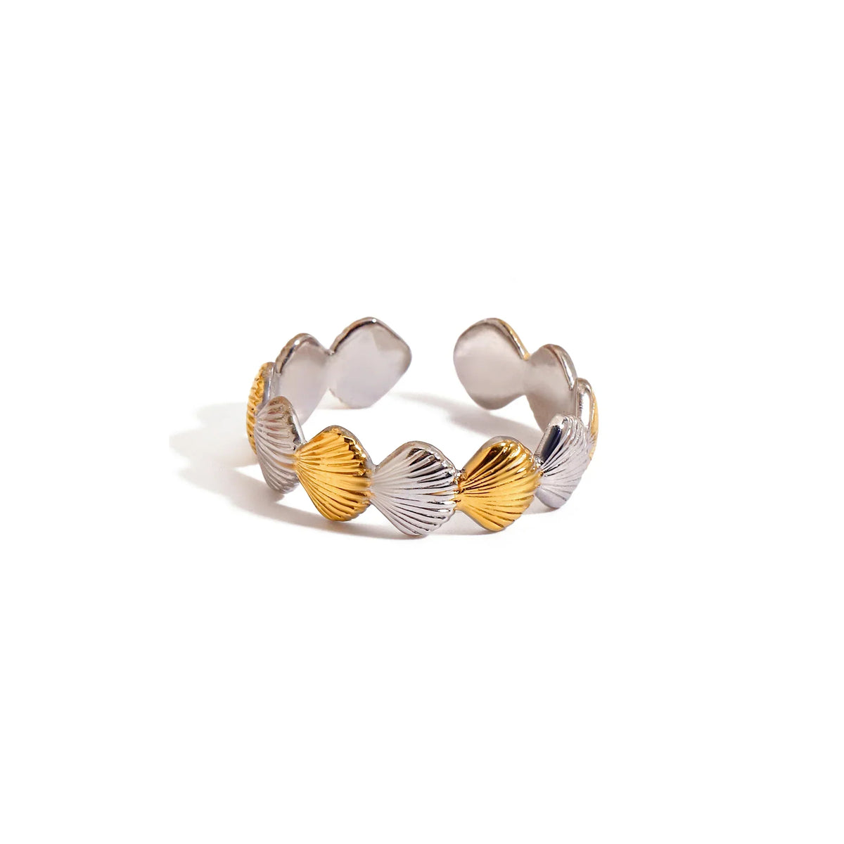 Marea Fluted Seashell Ring
