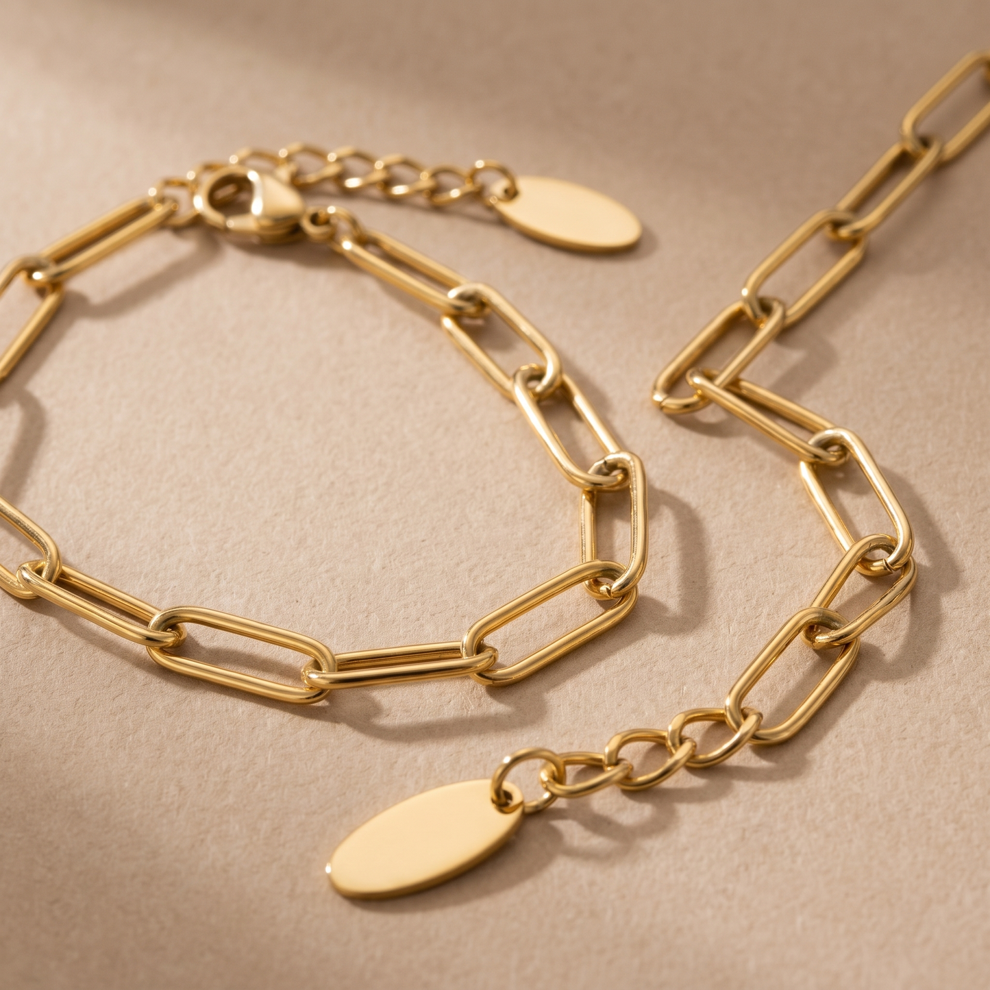 Asea Paperclip Necklace and Bracelet Set — close-up detail