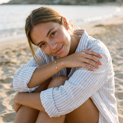 Halcyon Flat-Set Clover Bracelet