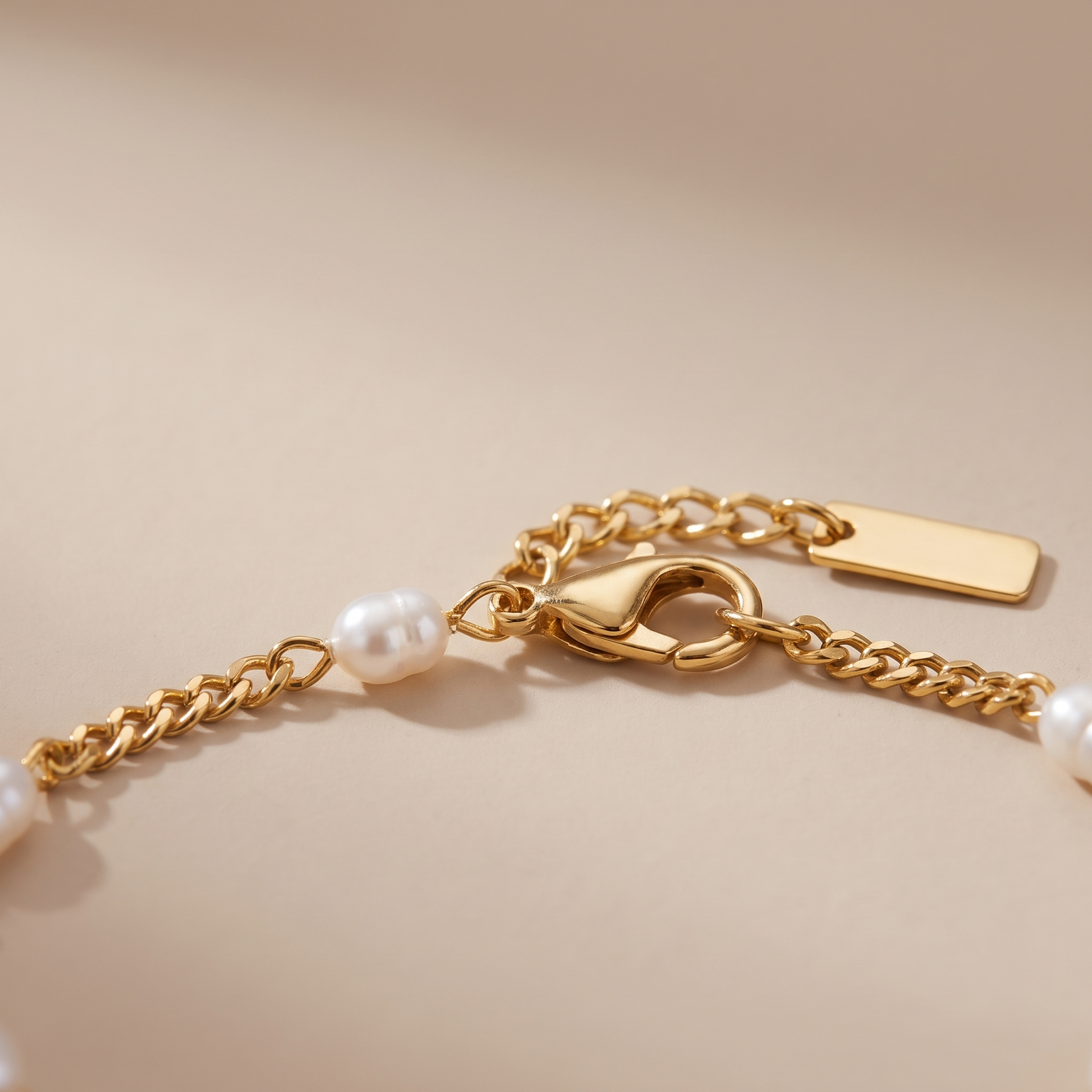 Asea Uluwatu Pearl Bracelet — close-up detail