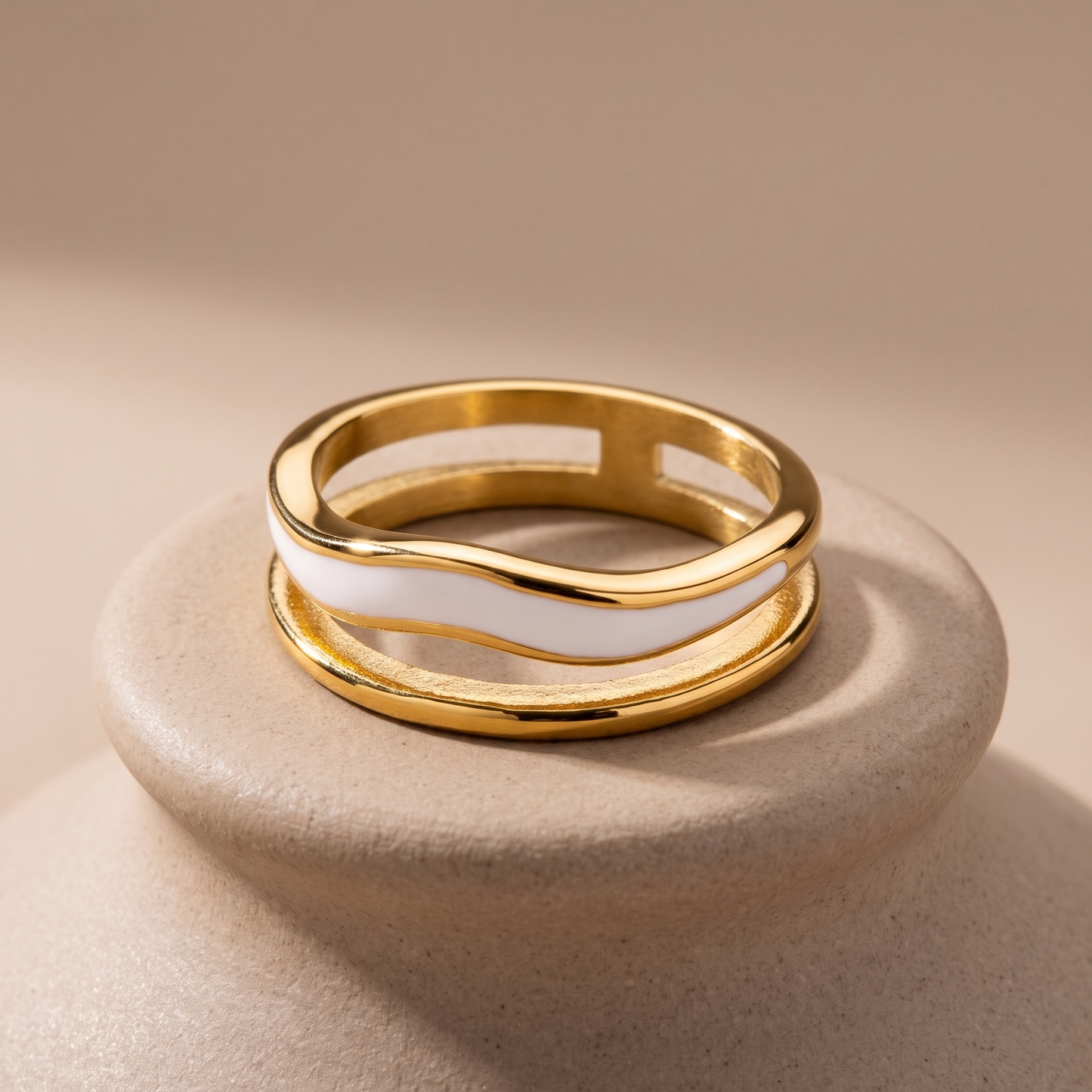 Asea Mistral Band Ring — angle